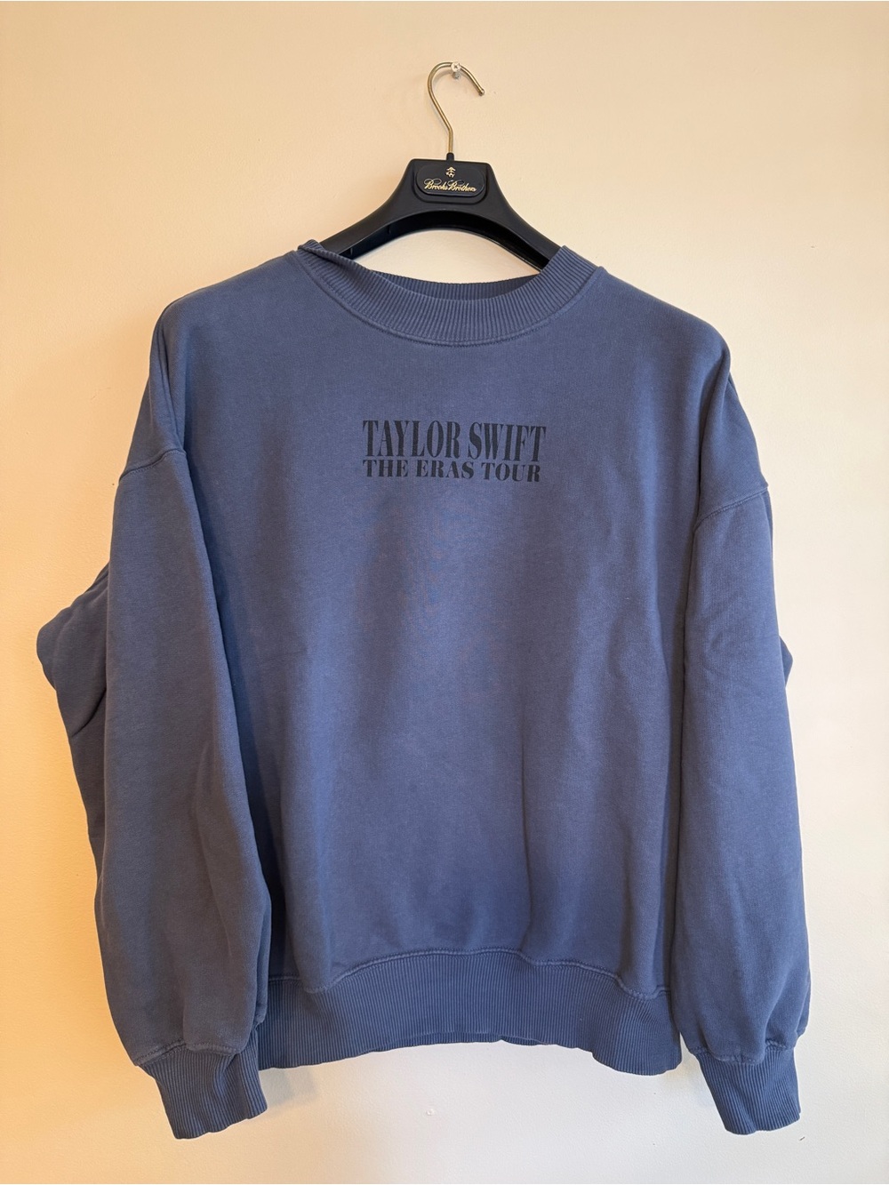 Taylor Swift ERA’s Tour sweatshirt M